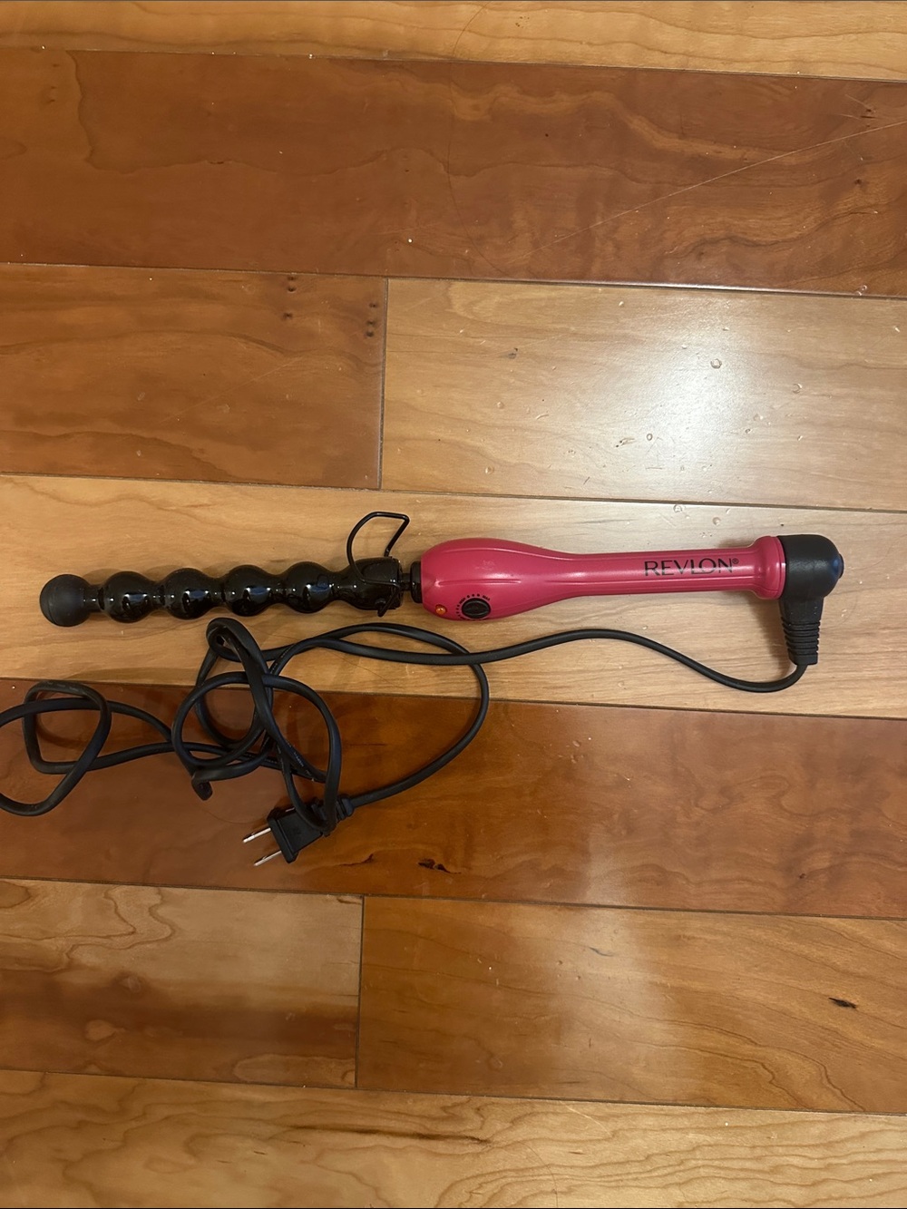 Revlon Hot Pink and Black Spiral Curling Wand